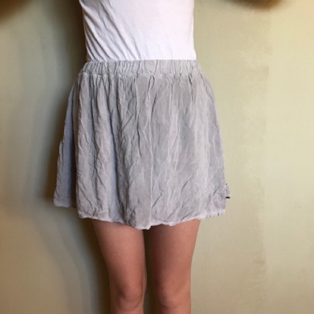 Beige Brandy Melville Skirt ‼️